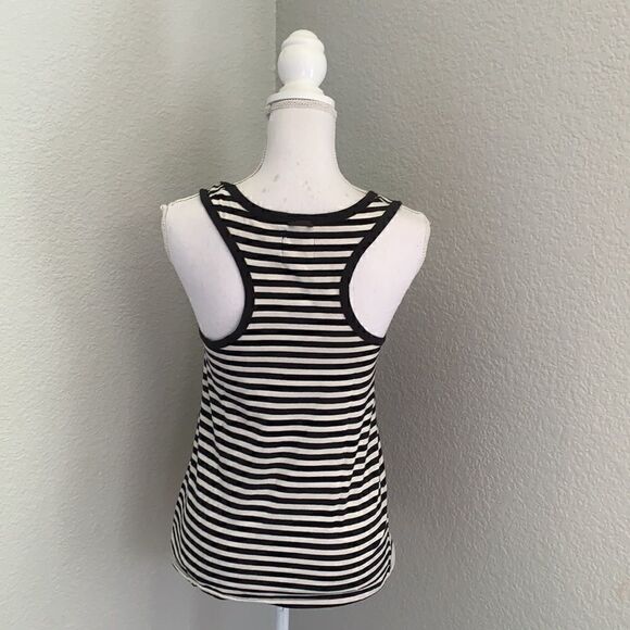 Camp Collection BZ Tank Top - Picture 4 of 8